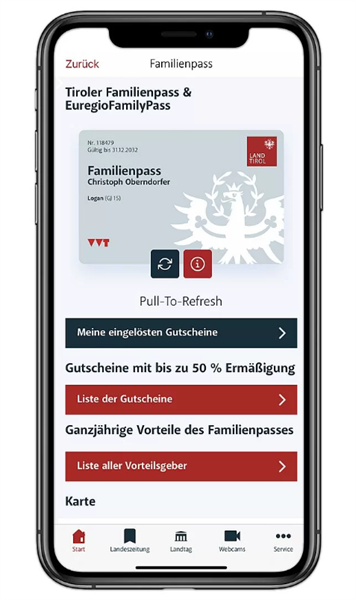 Symbolfoto digitaler Tiroler Familienpass am Handy